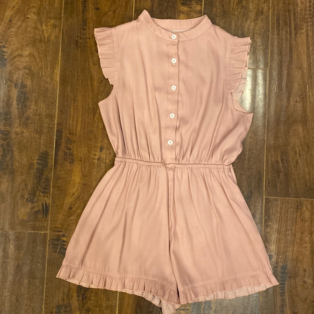 Pink flutter sleeve romper size 10